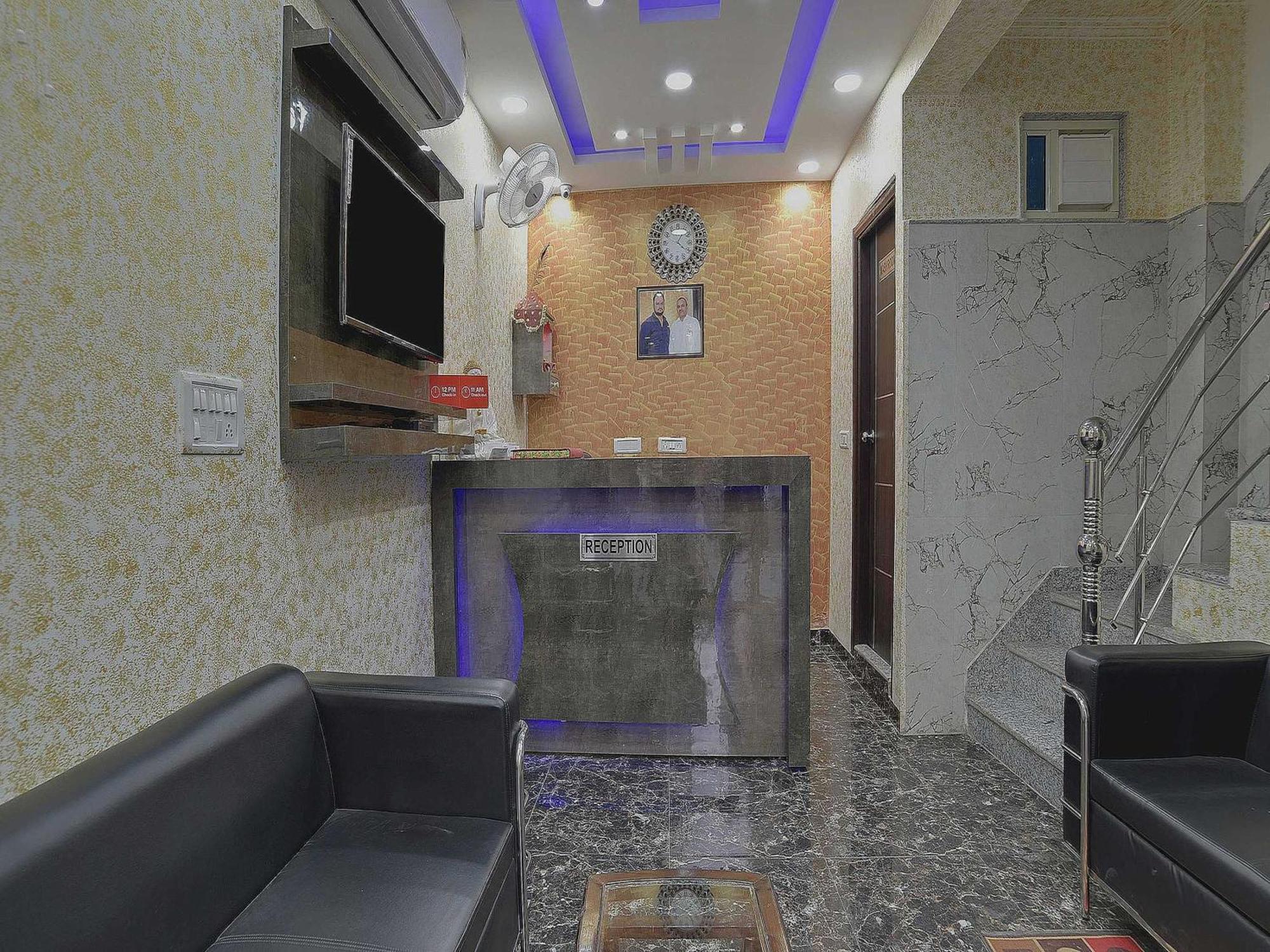 Hotel O Kanak Palace Yeni Delhi Dış mekan fotoğraf