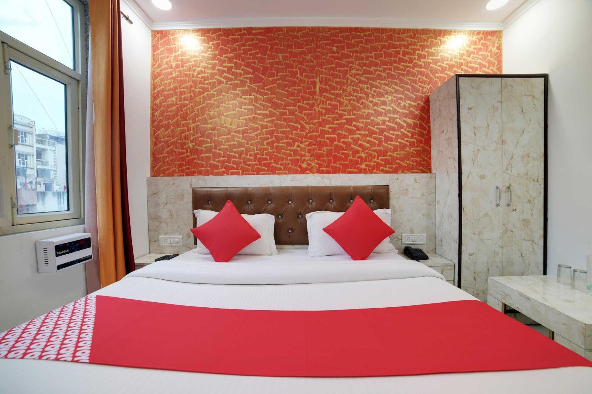 Hotel O Kanak Palace Yeni Delhi Dış mekan fotoğraf