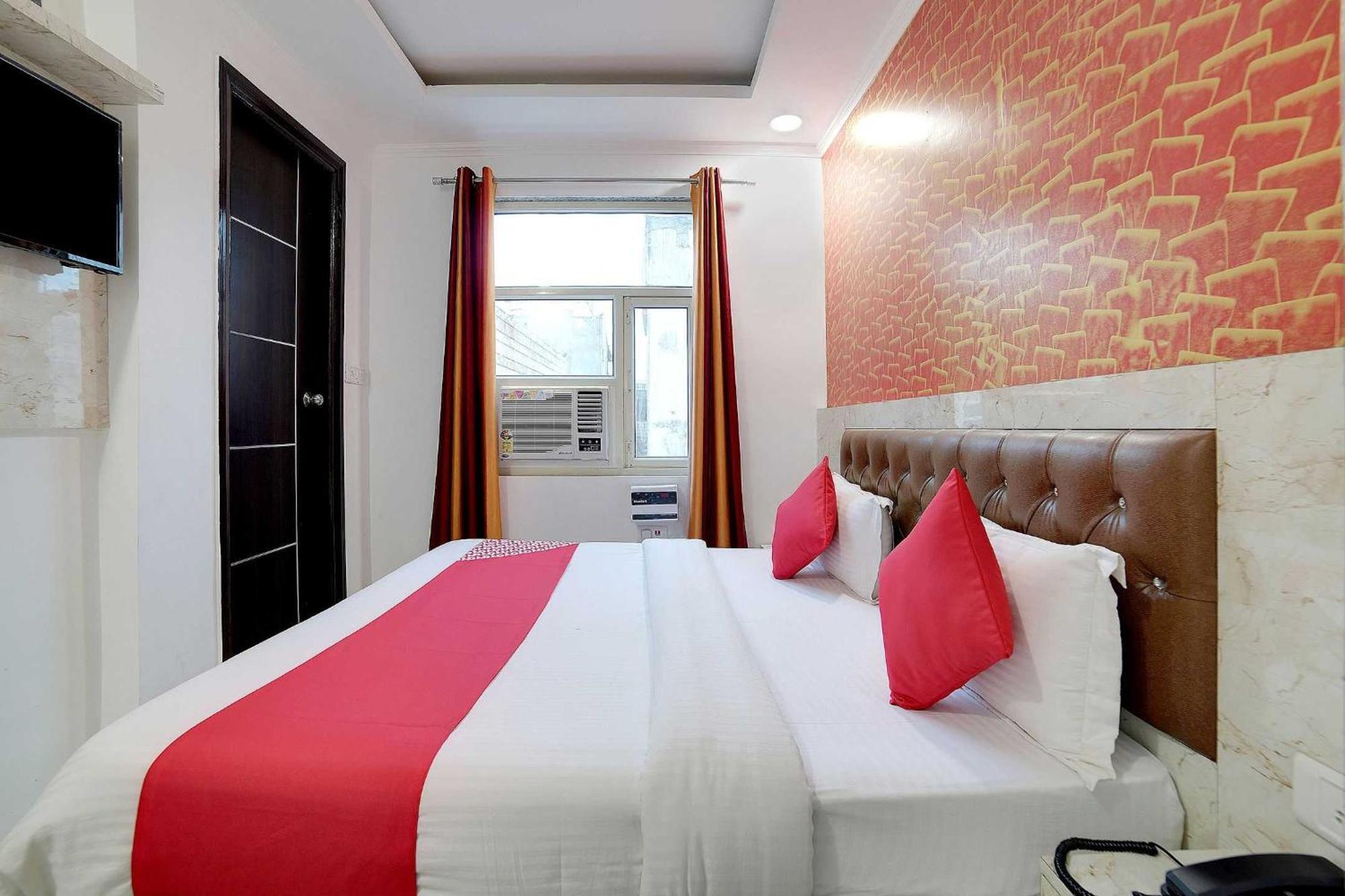 Hotel O Kanak Palace Yeni Delhi Dış mekan fotoğraf