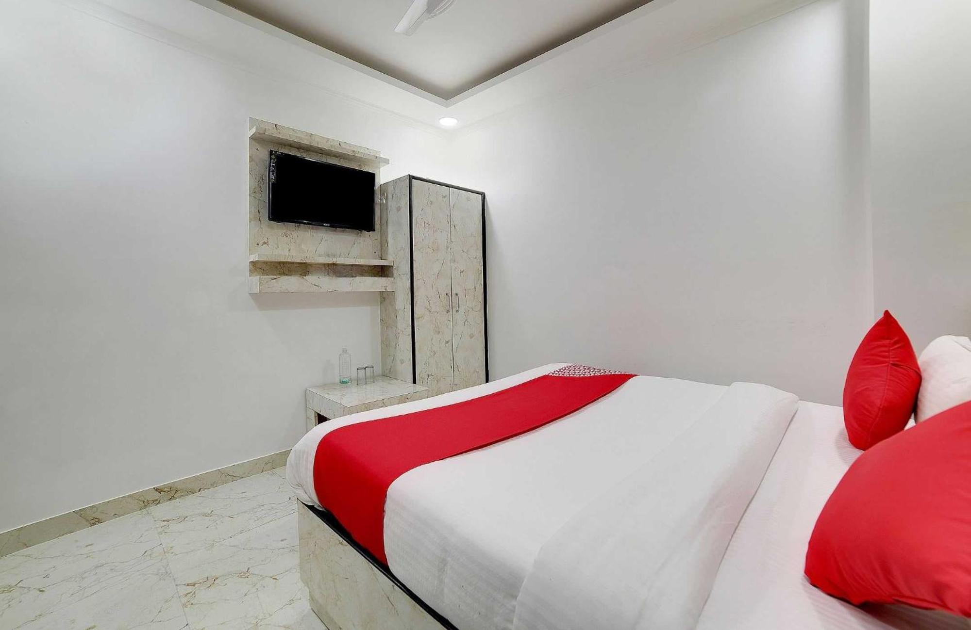 Hotel O Kanak Palace Yeni Delhi Dış mekan fotoğraf